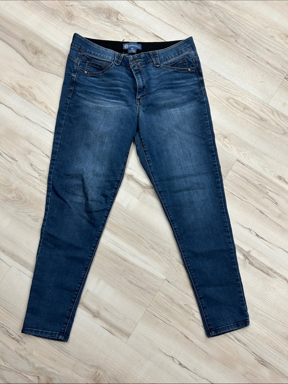 Democracy Women's Dark Wash Skinny Jeans
